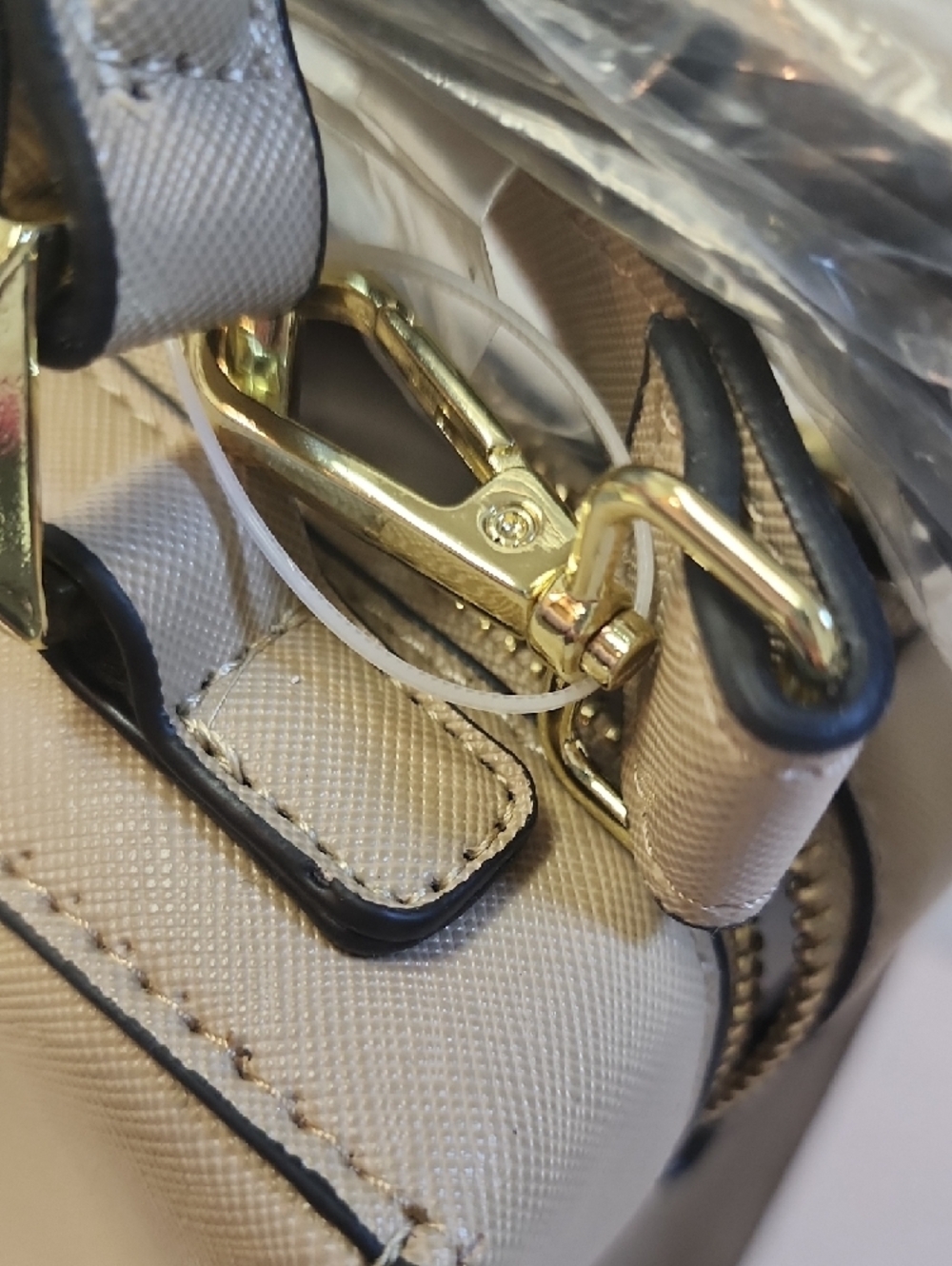 Steve Madden "Breese" Crossbody Bag with Floral Accent Scarf - Picture 7 of 12